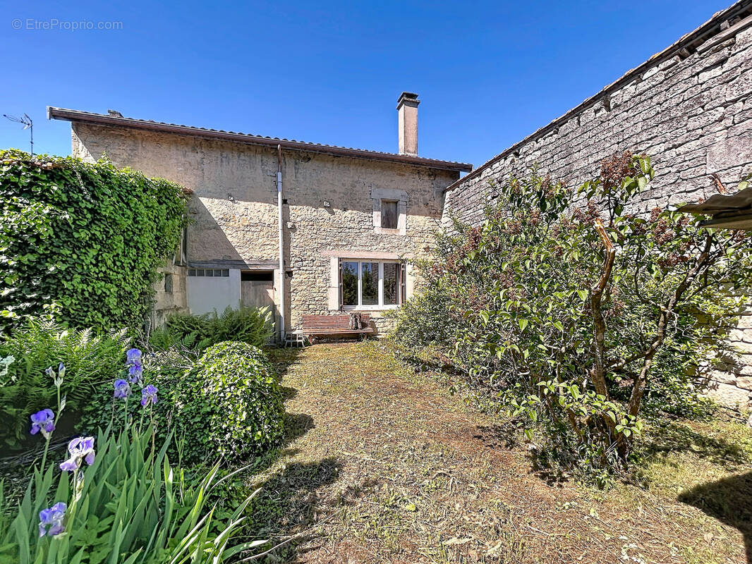 Maison à EUVILLE