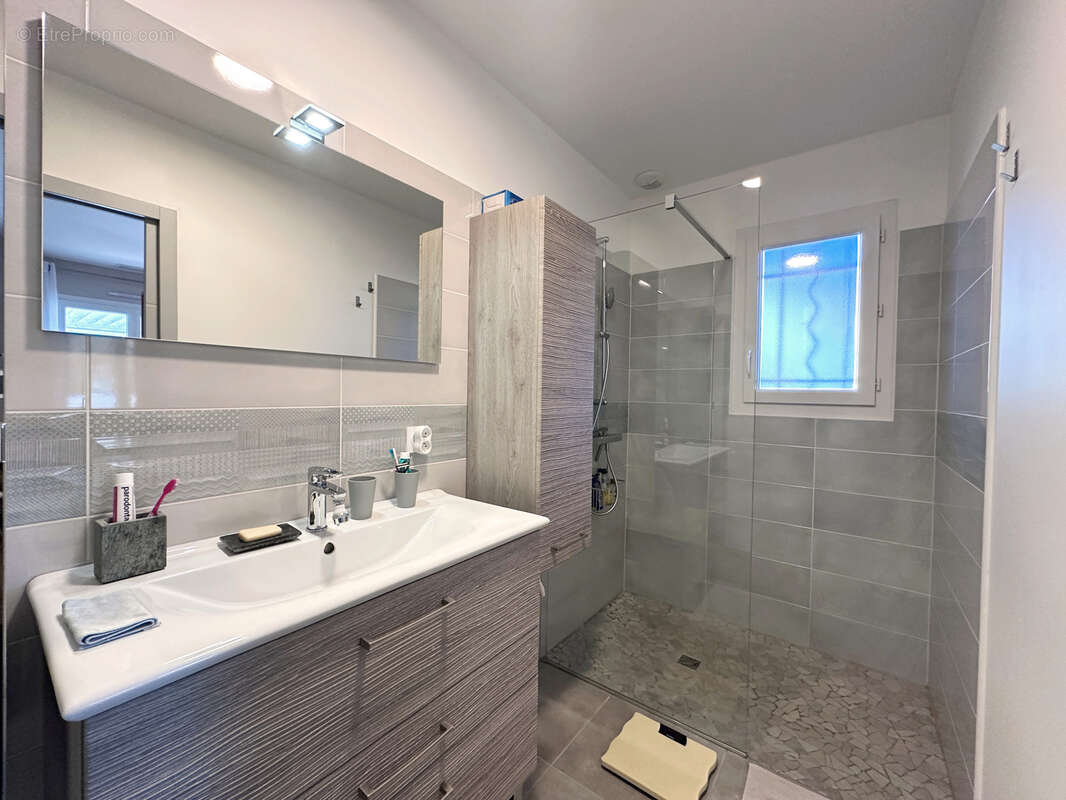 Maison à SAINT-CYPRIEN