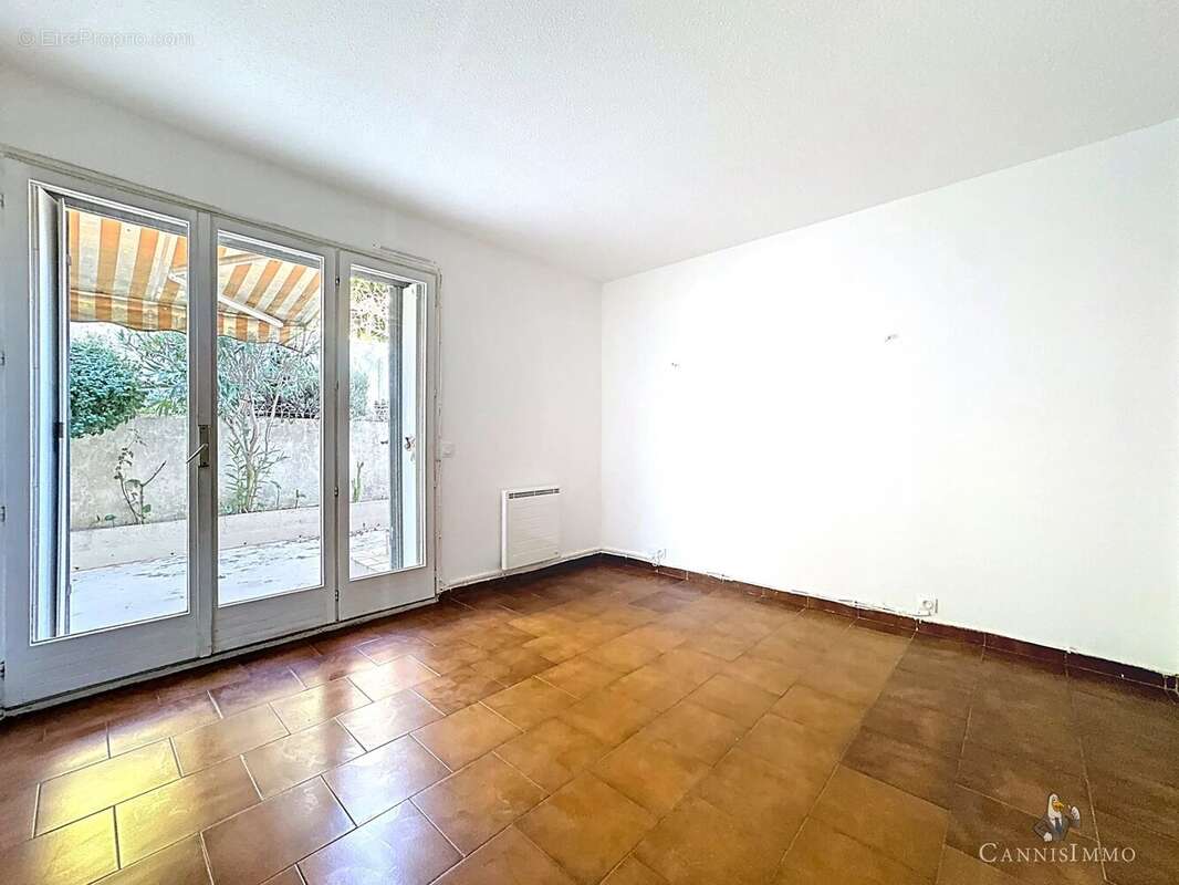 Appartement à PEGOMAS