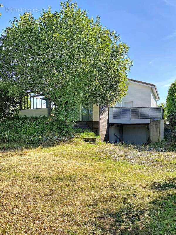 Maison 107 m² à Saint-Michel  - photo 2