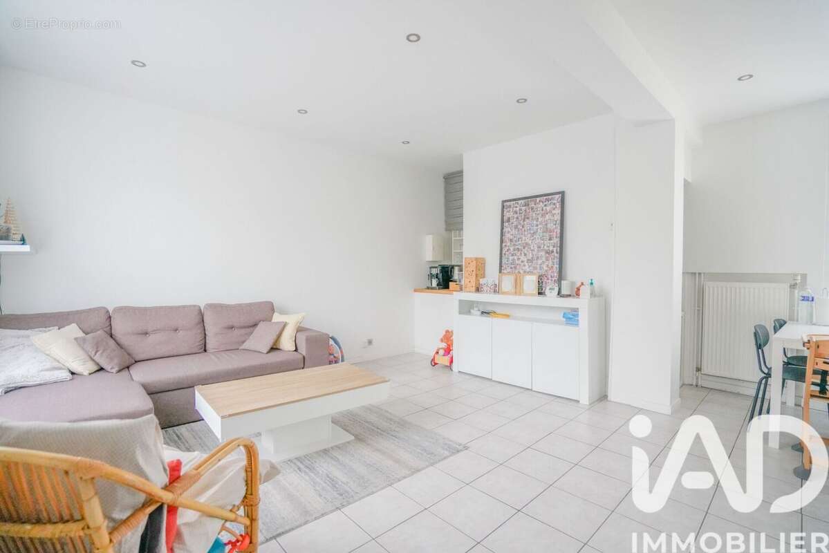 Photo 2 - Maison à VILLIERS-LE-BEL