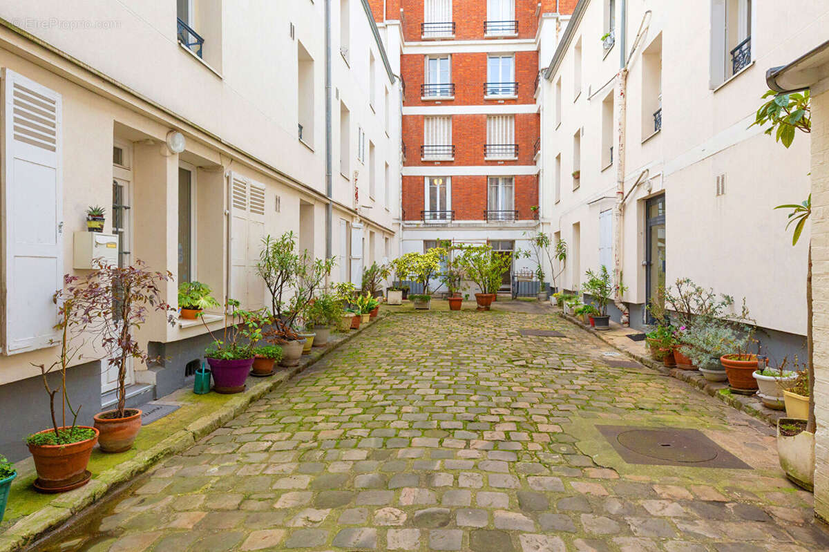 Appartement à PARIS-15E