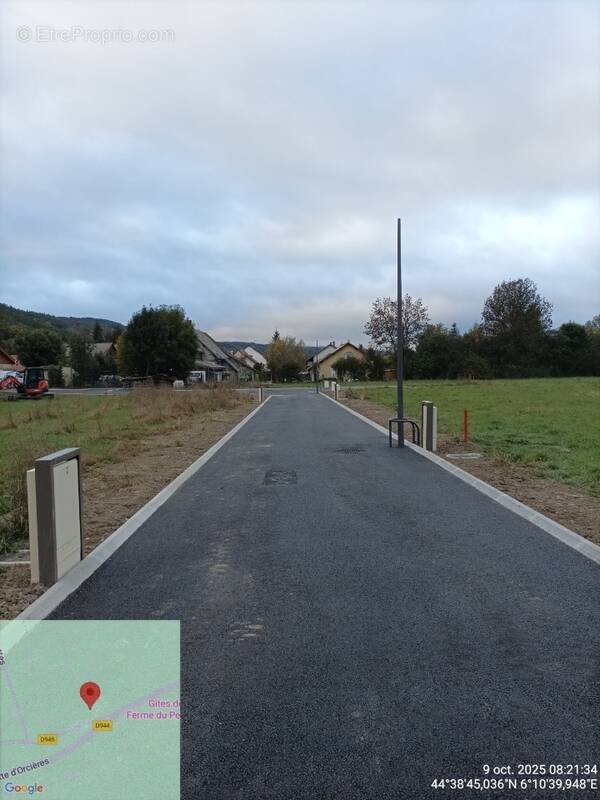 Terrain à CHABOTTES