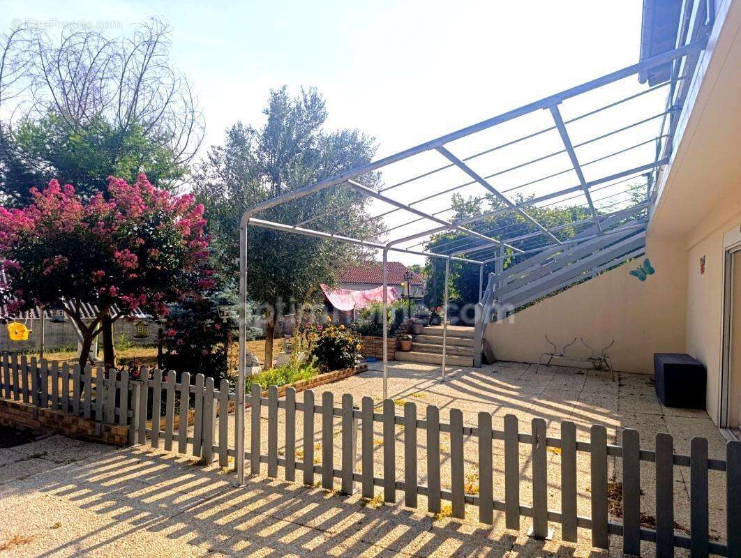 Maison 8 pièces avec sous-sol et appartement indépendant – Centre-ville - photo 17