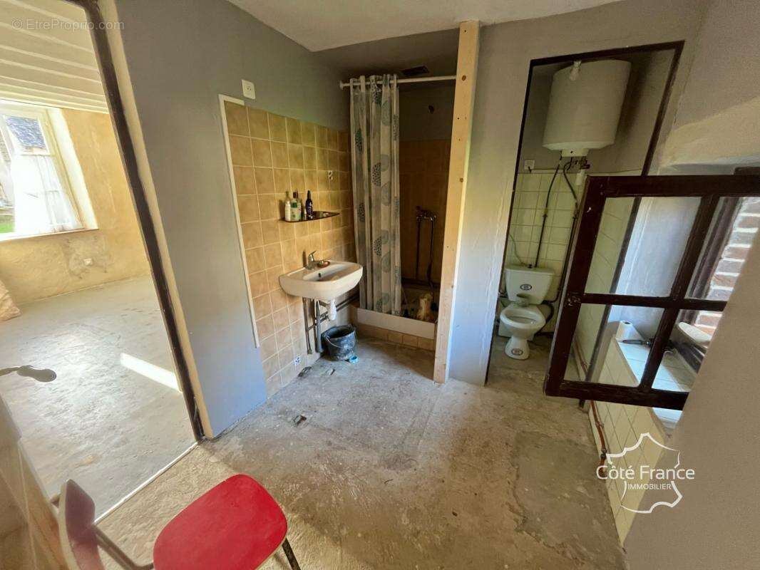 Maison à TANNERRE-EN-PUISAYE