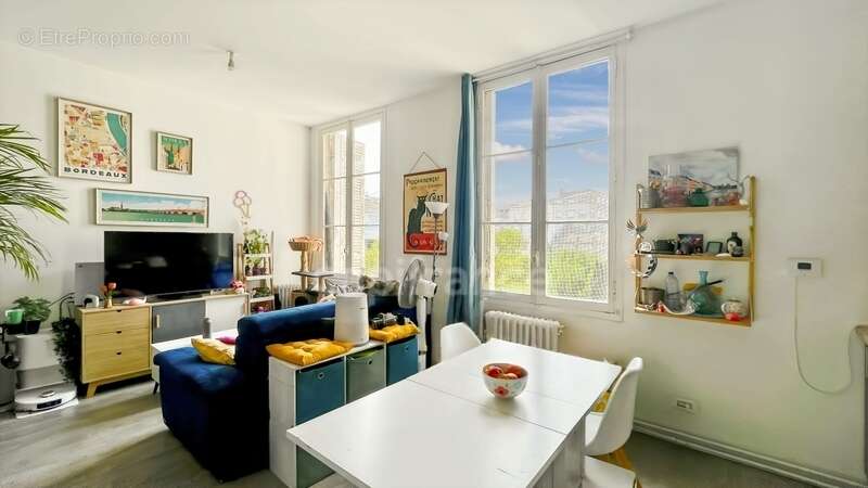 Appartement à BORDEAUX