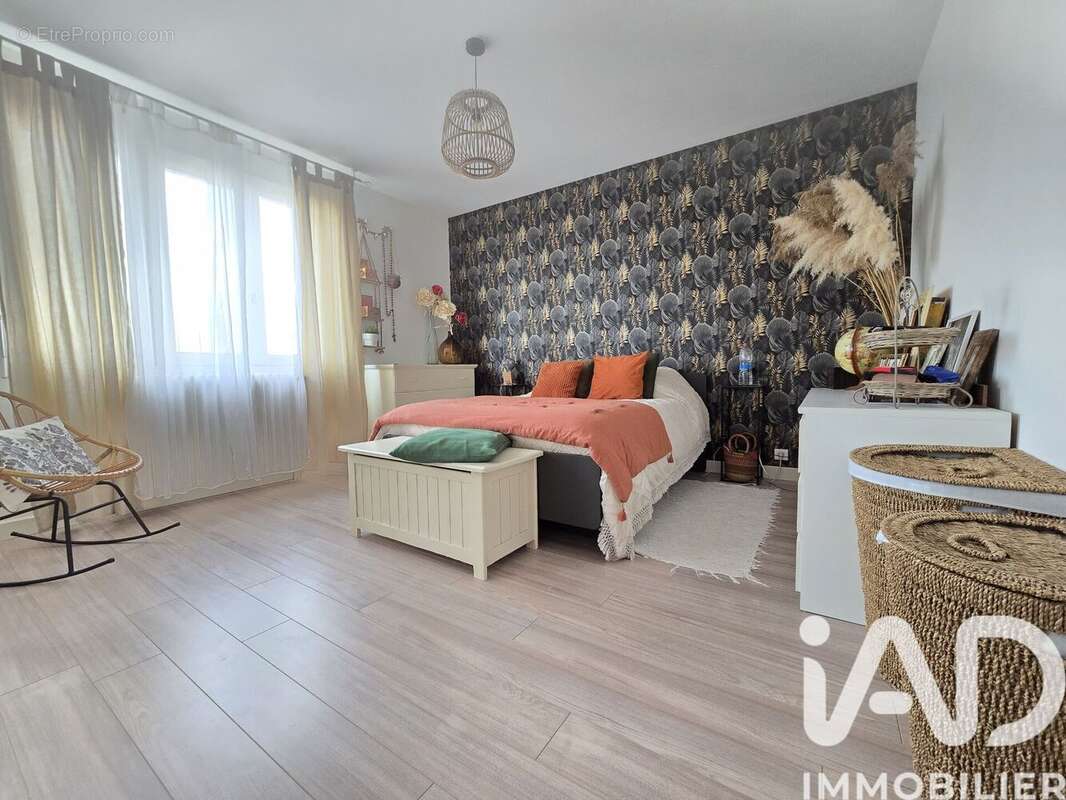 Photo 8 - Maison à ORMES