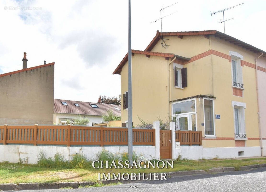 Maison à MOULINS