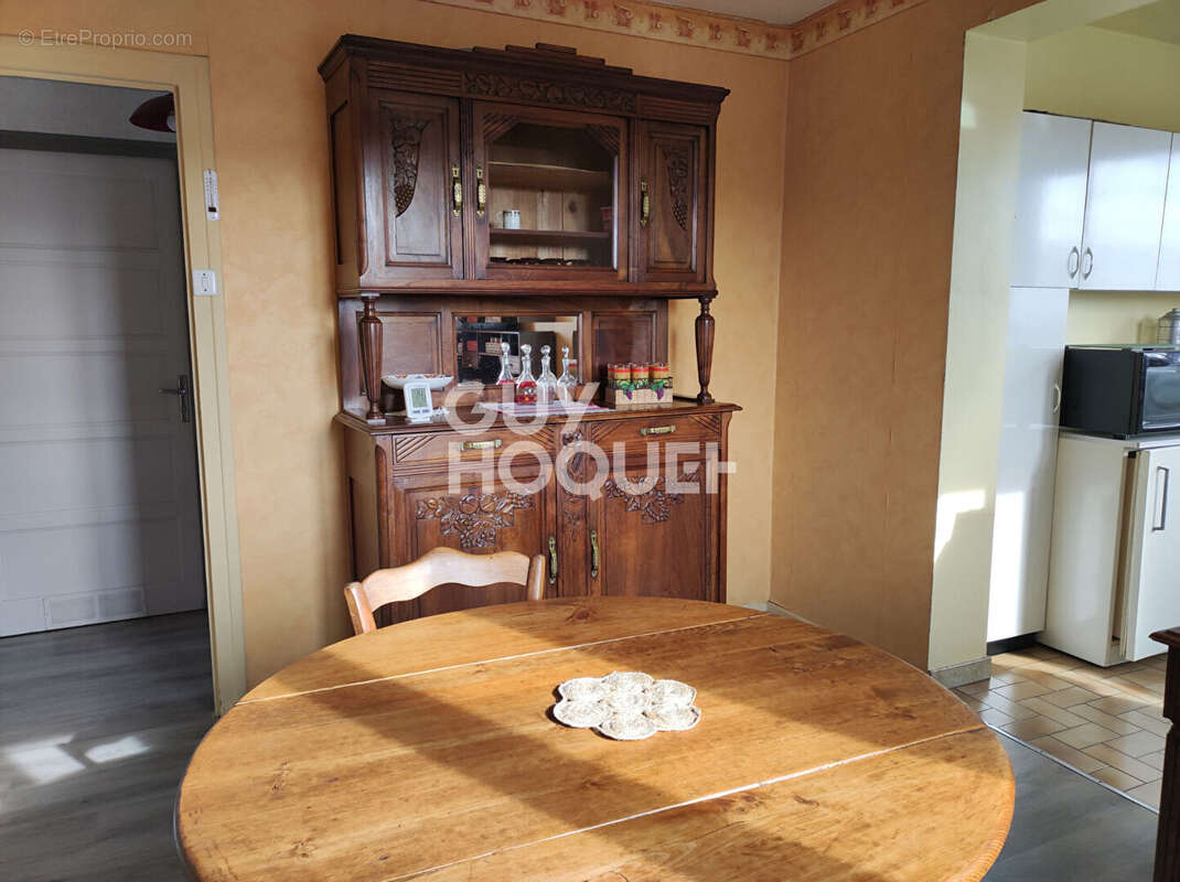 Maison à SAINTE-AGATHE-LA-BOUTERESSE