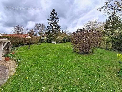 Maison à BENNECOURT