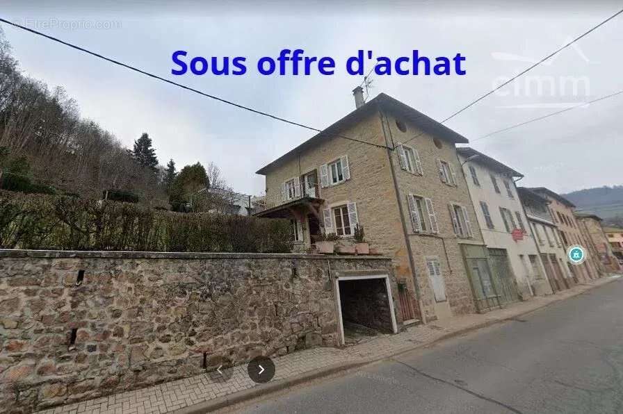 Appartement à LAMURE-SUR-AZERGUES