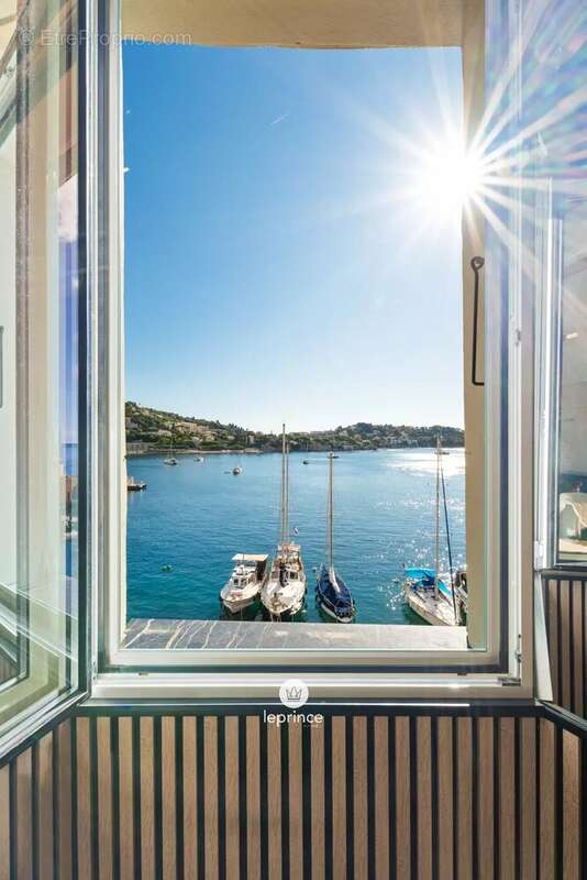 Appartement à VILLEFRANCHE-SUR-MER