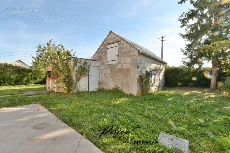 Maison à vendre 6 pièces - Dépendances - 4932 m² - photo 6