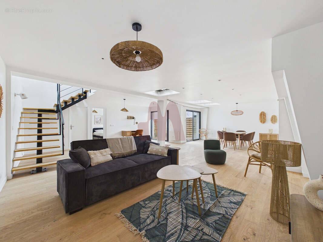 Appartement à PARIS-19E