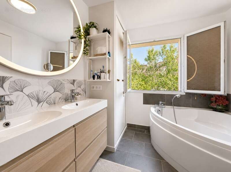 Maison à vendre 0 pièces MOUGINS (06) - photo 8
