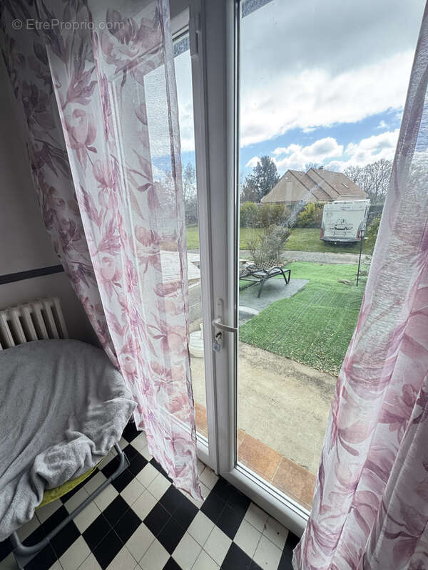Maison à CHEROY