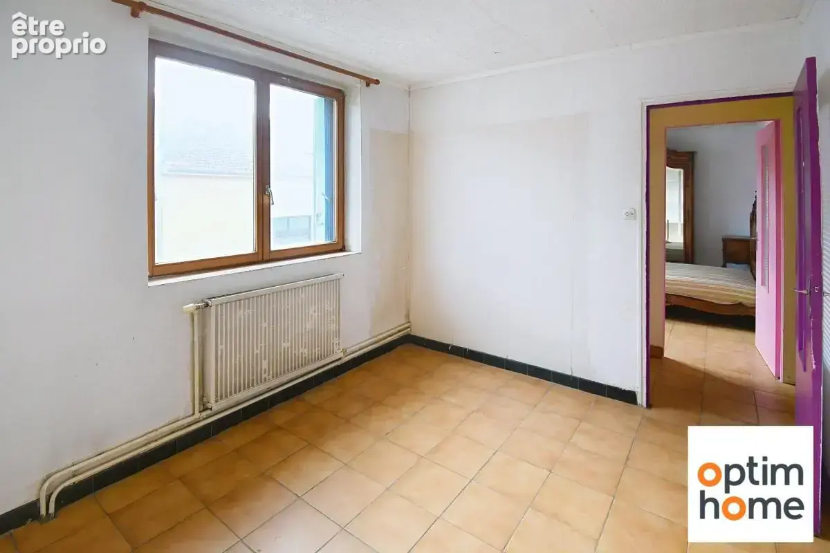 Maison de village 150m2 - 4 chambres - garage - terrain 356m2 - photo 8