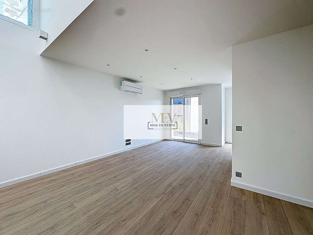 Maison à BRY-SUR-MARNE