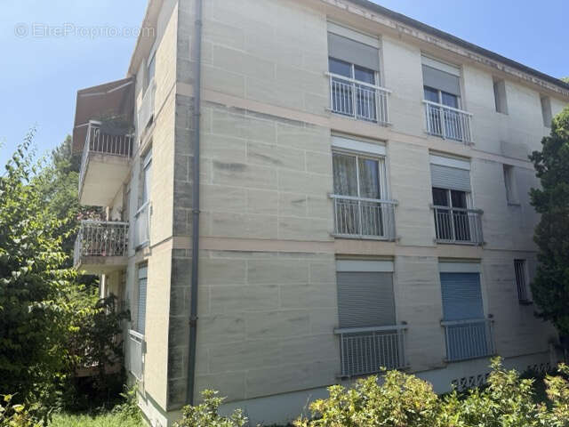 Appartement t4 87 m2 env avec balcons a vendre proche centre aix en provence - photo 9