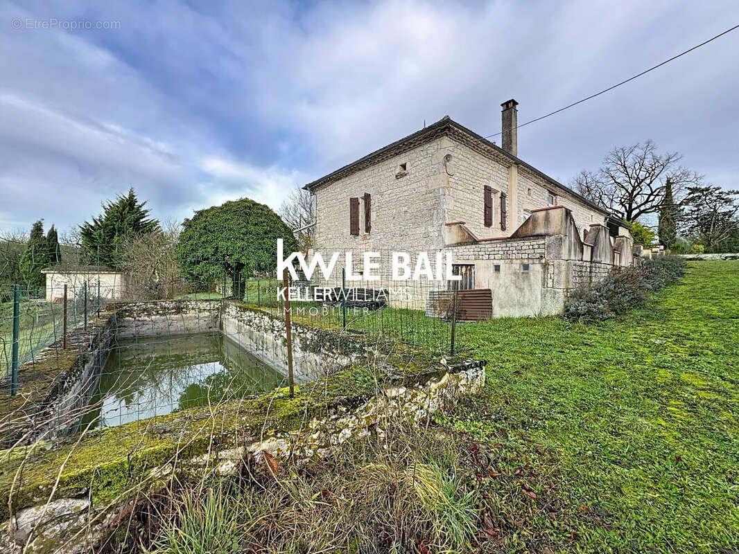 Maison 135 m² à Montaigu-De-Quercy  - photo 9