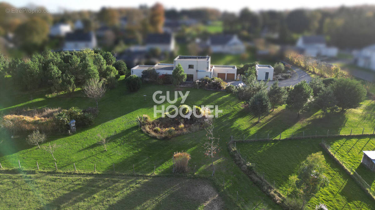 Maison à SAINT-PIERRE-DE-PLESGUEN