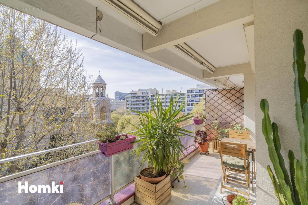 Appartement à MARSEILLE-8E