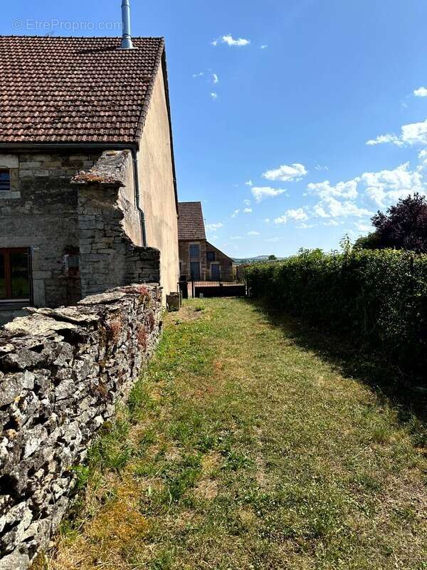 Maison à POUILLY-EN-AUXOIS