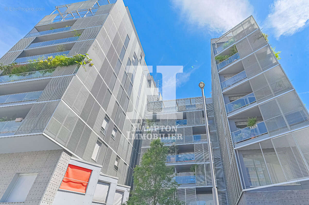 Appartement à PARIS-14E