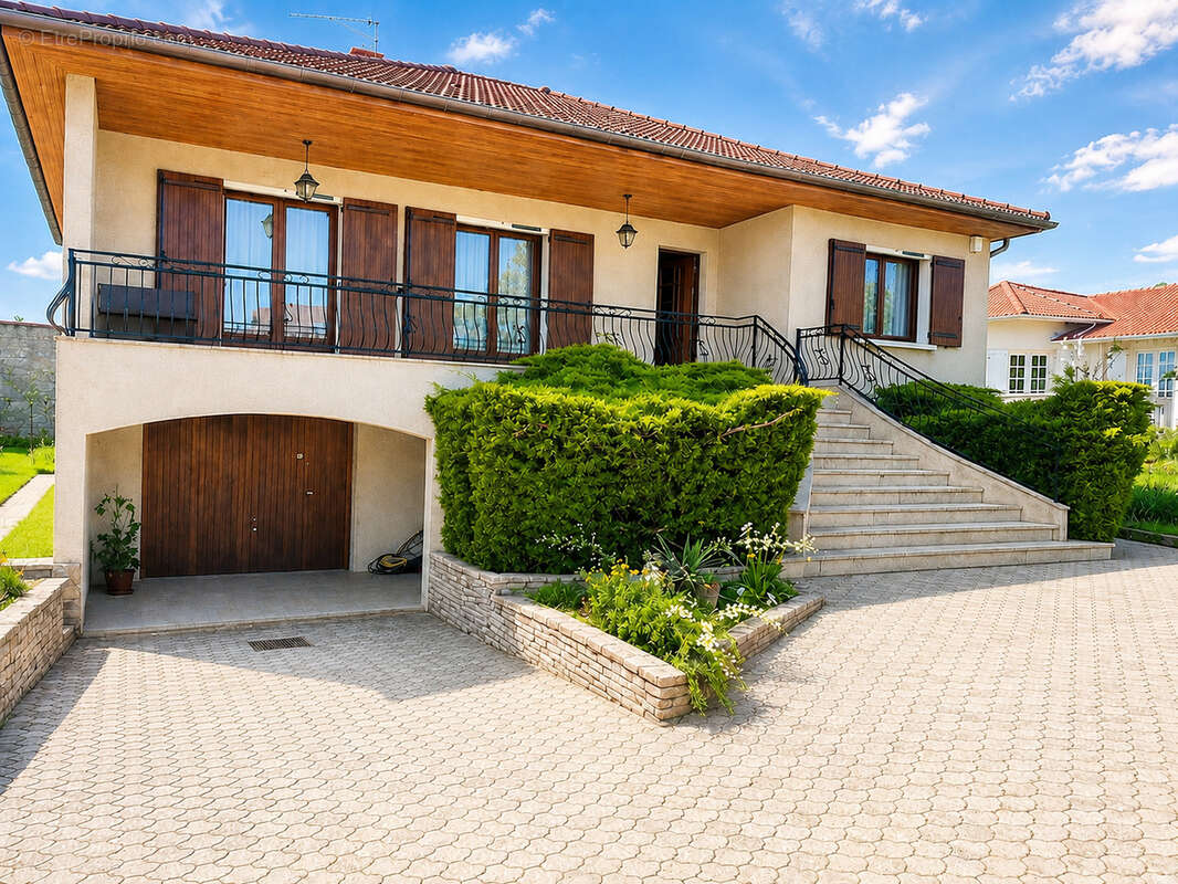 Maison à CHASSIEU