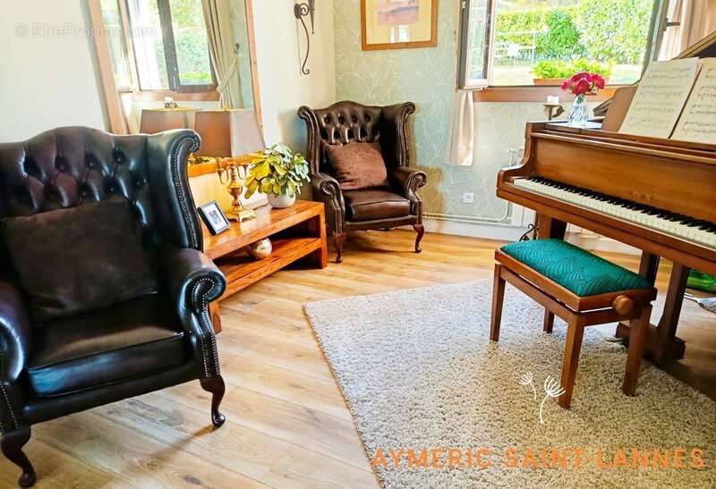 Maison à AURIONS-IDERNES