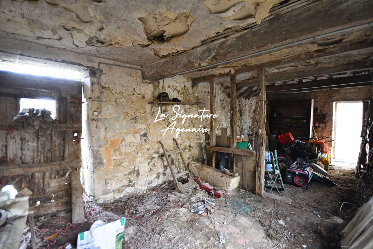 Maison à SAINT-AVIT-FRANDAT