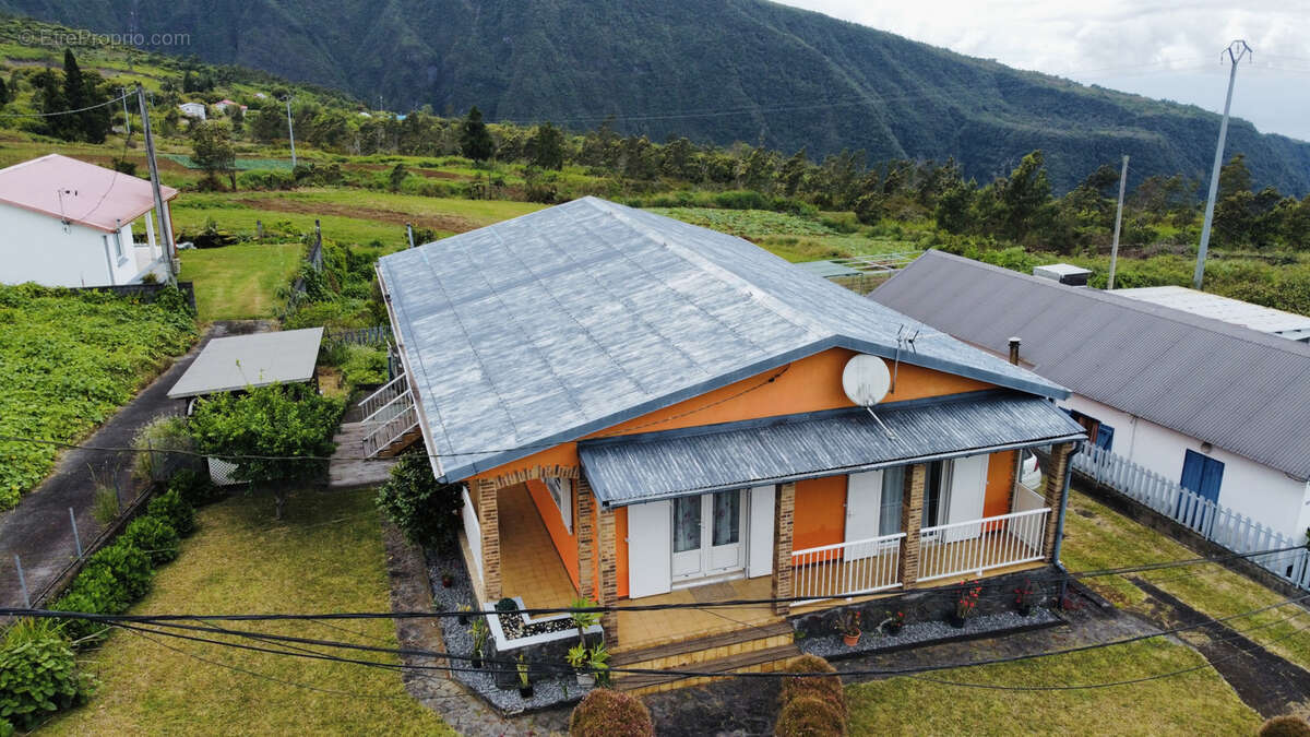 Maison à SAINT-JOSEPH