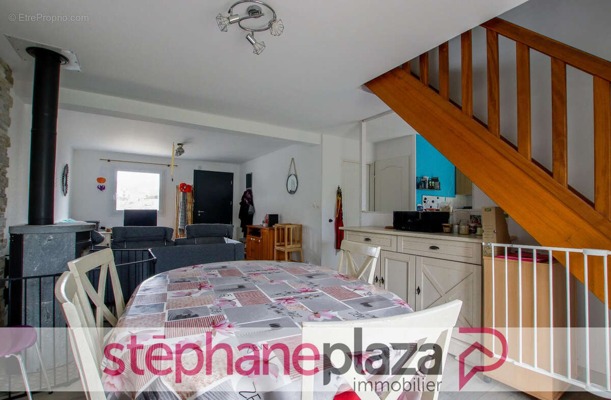 Maison à LA BOUEXIERE