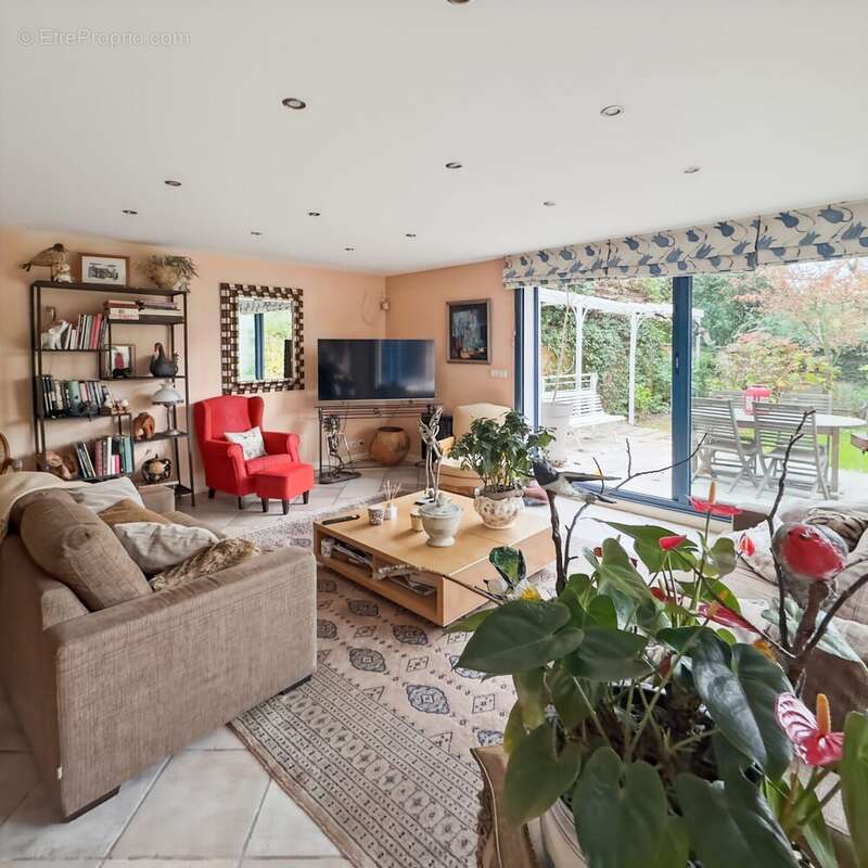 Maison à LIMEIL-BREVANNES