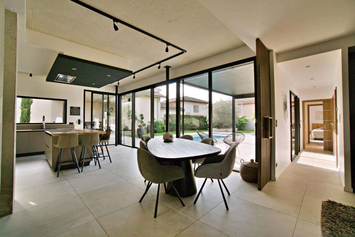 Maison à VILLEFRANCHE-SUR-SAONE