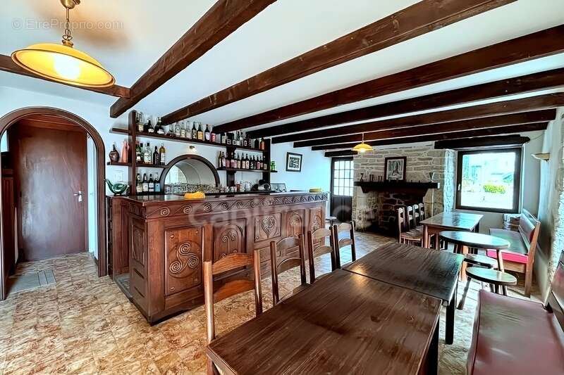 Commerce à LANDUDEC