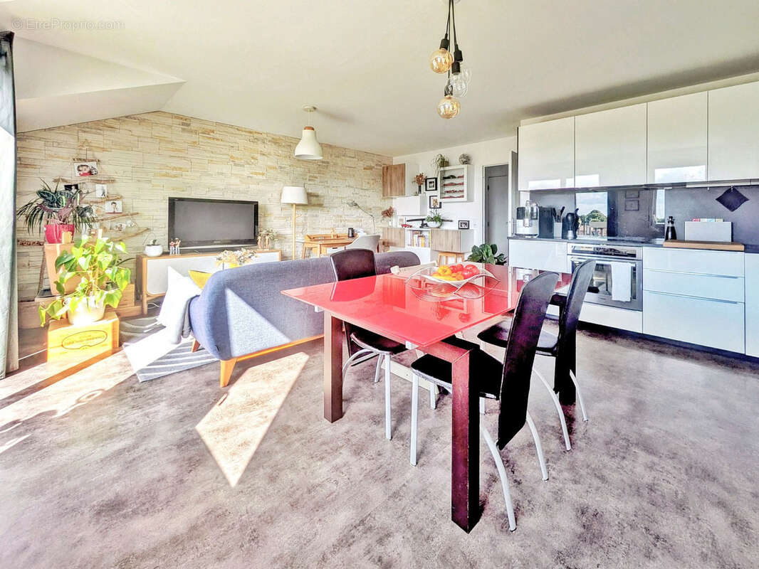 Appartement à MAGNY-LES-HAMEAUX