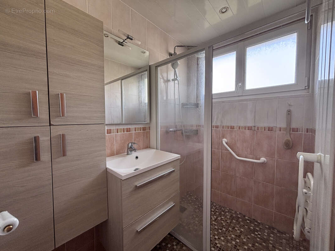 Maison familiale quartier calme - photo 10