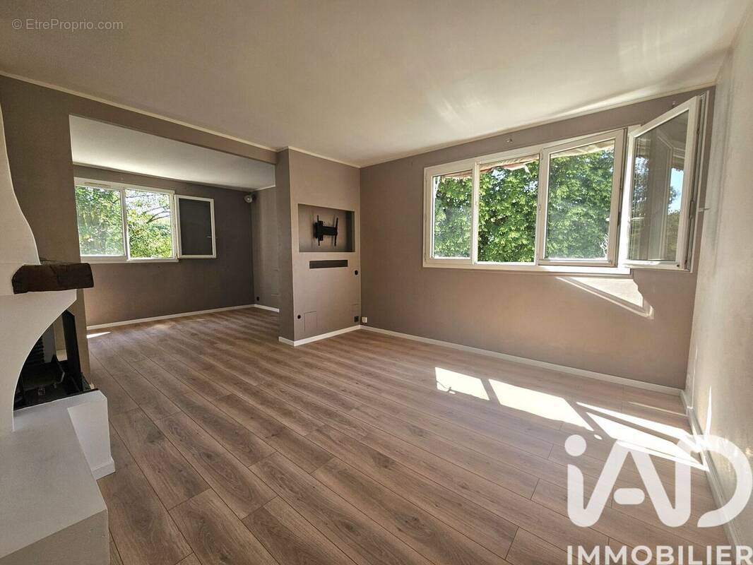 Photo 1 - Appartement à LE PORT-MARLY