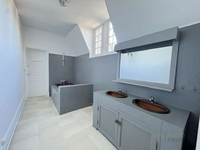 Appartement à ETREPAGNY