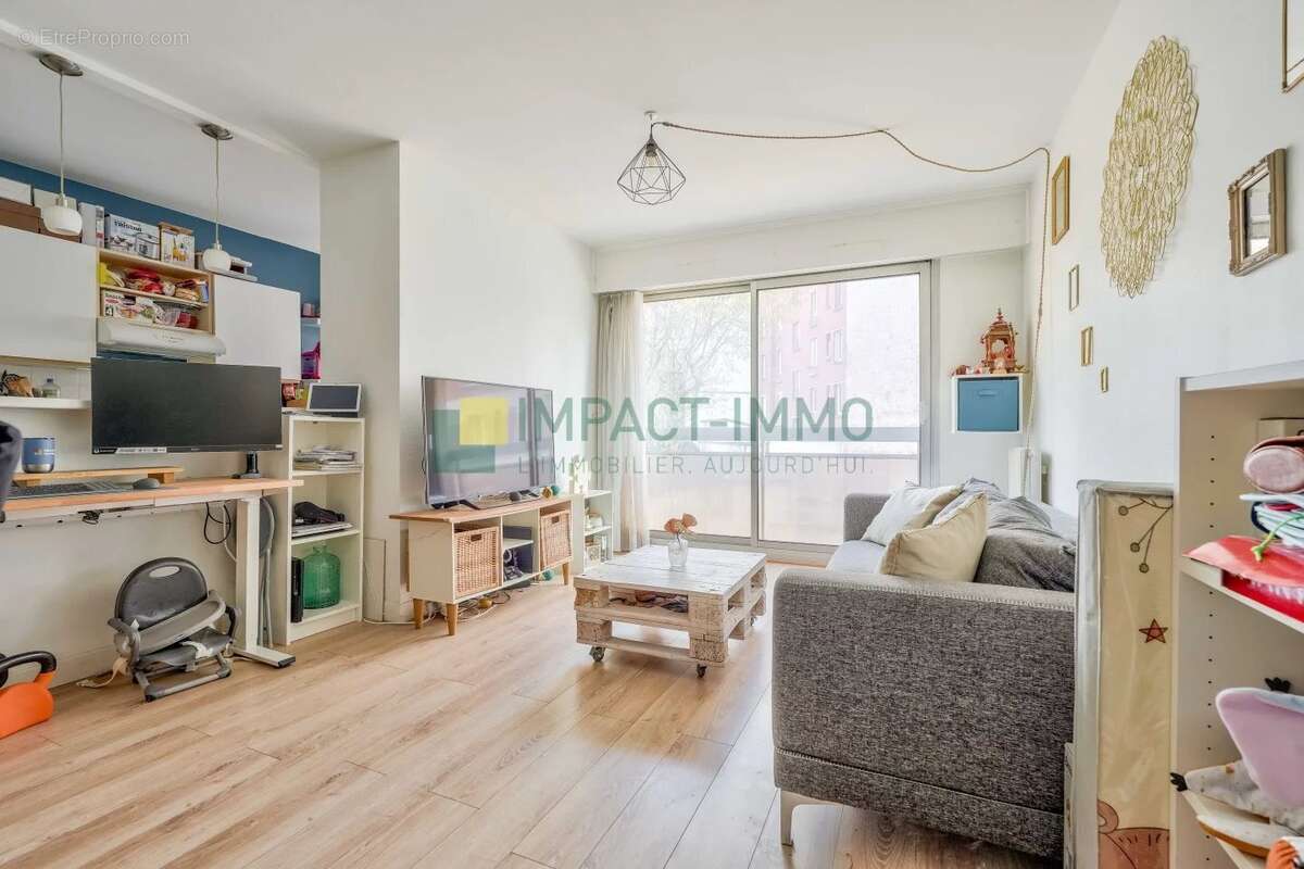 Appartement à CLICHY