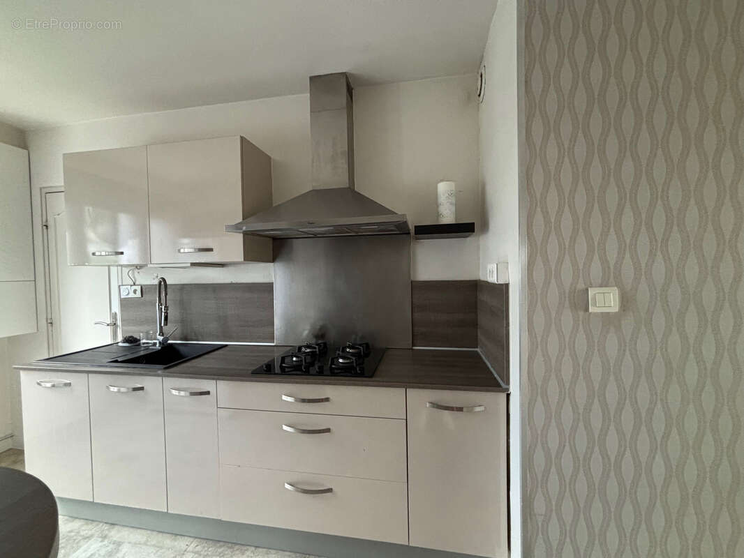 Appartement à SAINT-ETIENNE