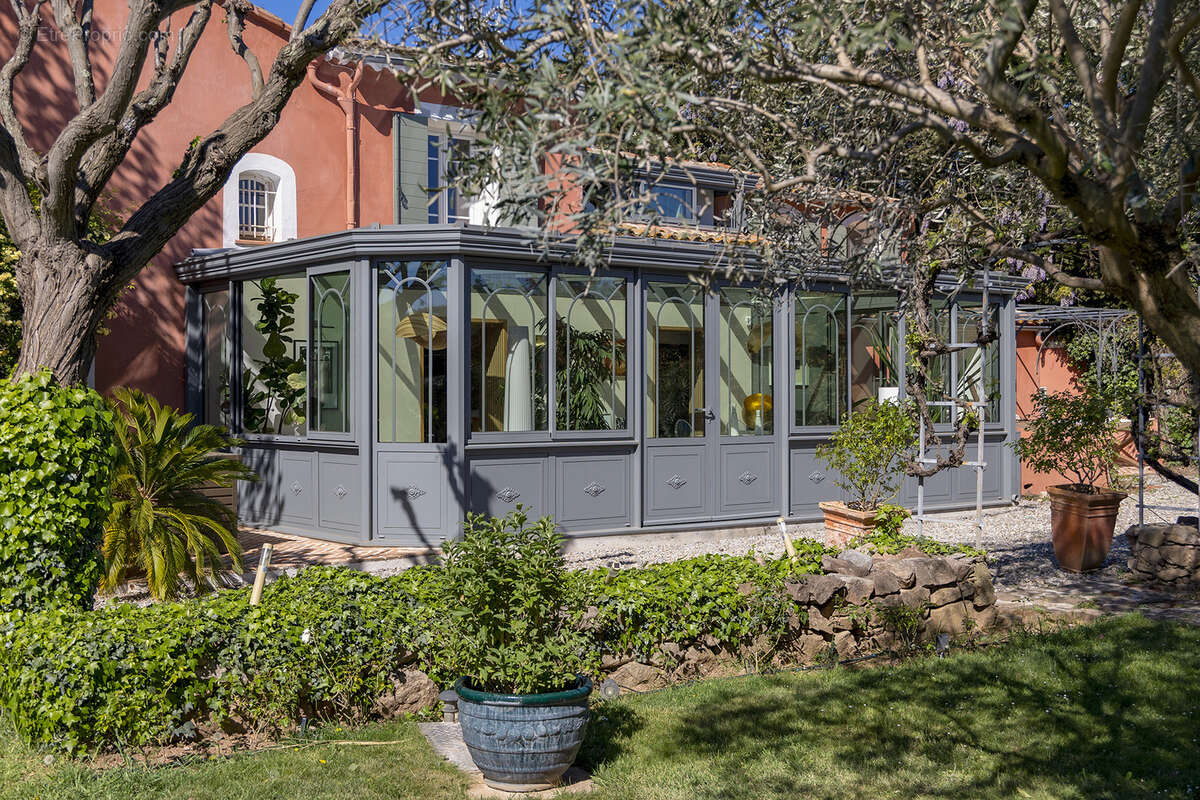 Maison à PUGET-VILLE