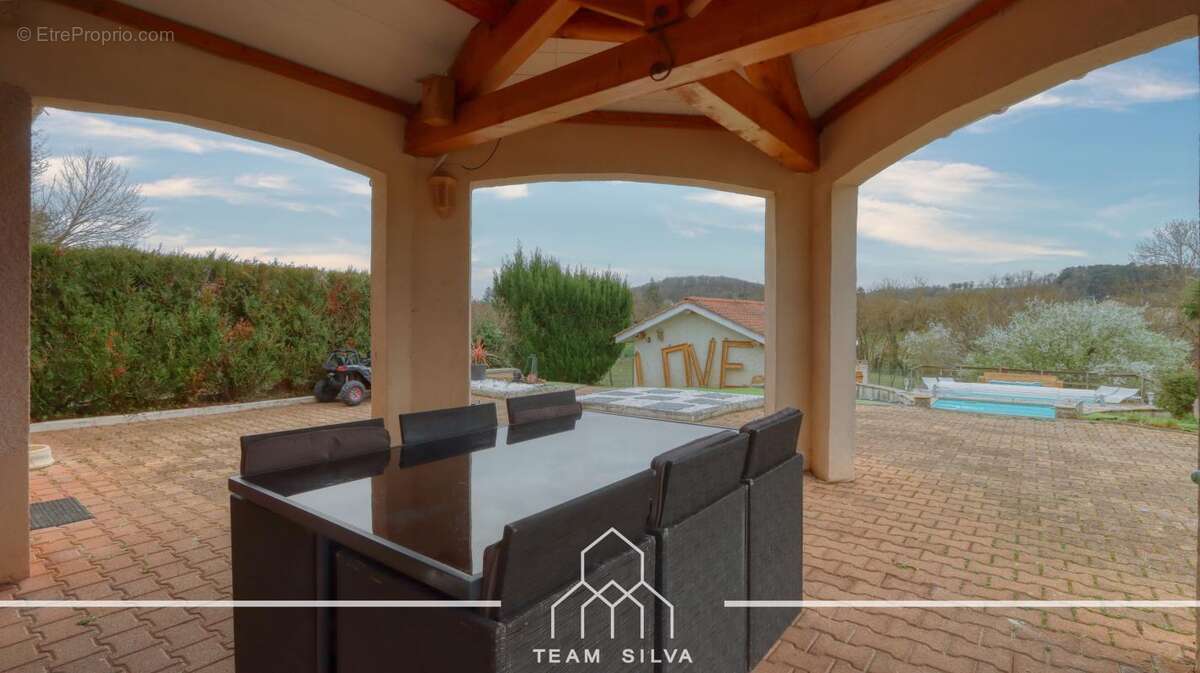 Maison à SAINT-QUENTIN-FALLAVIER