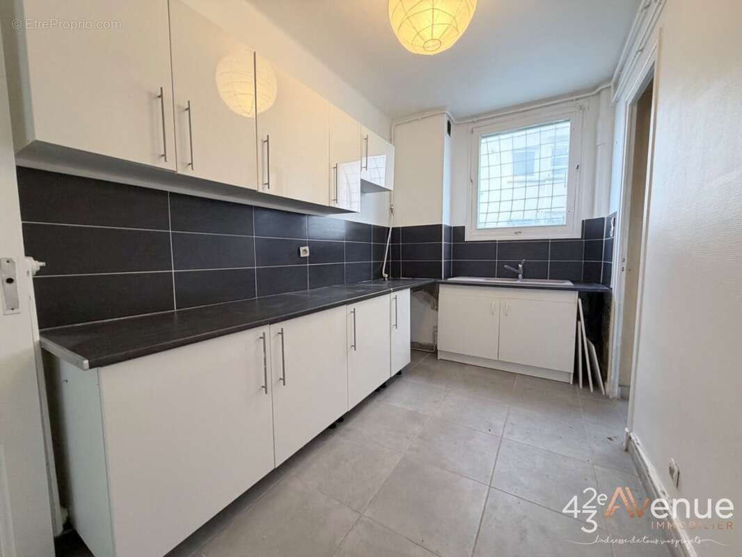 Appartement à SAINT-ETIENNE