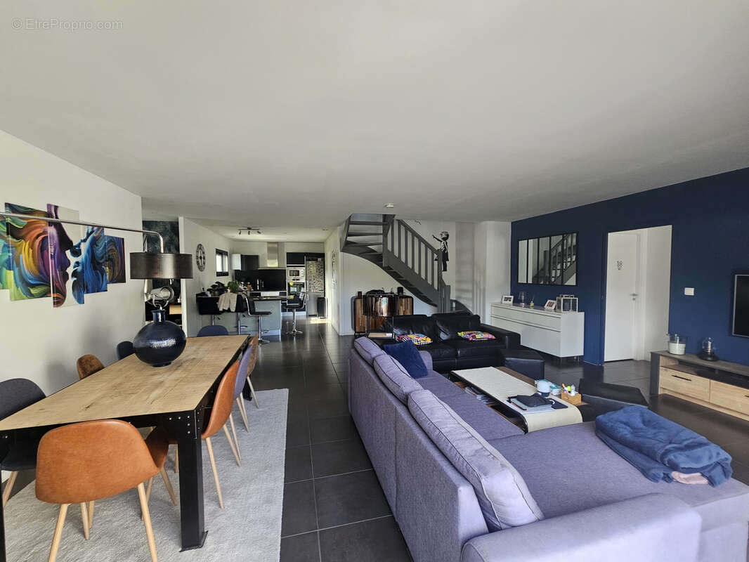 Maison familiale avec piscine à Avensan - photo 3
