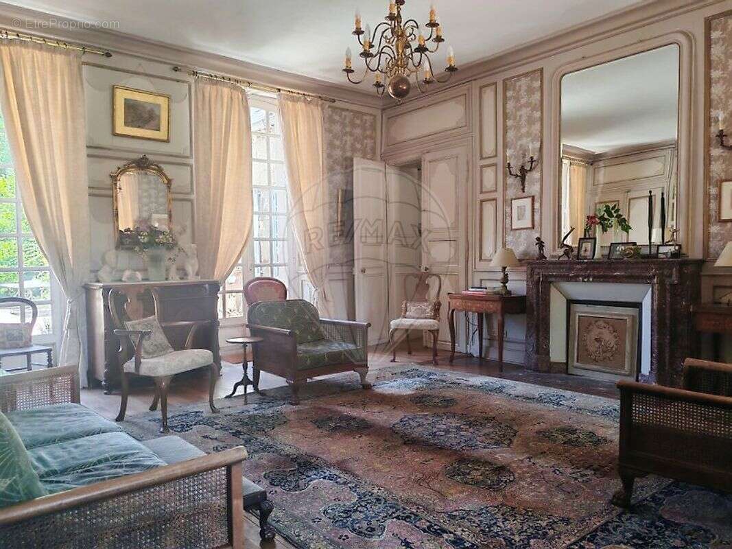 Maison à CERILLY