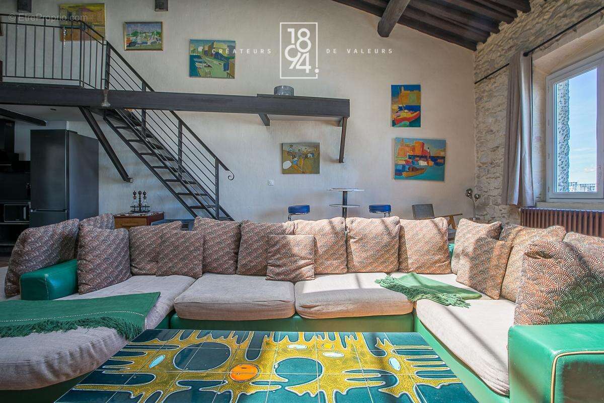 Appartement à MARSEILLE-7E