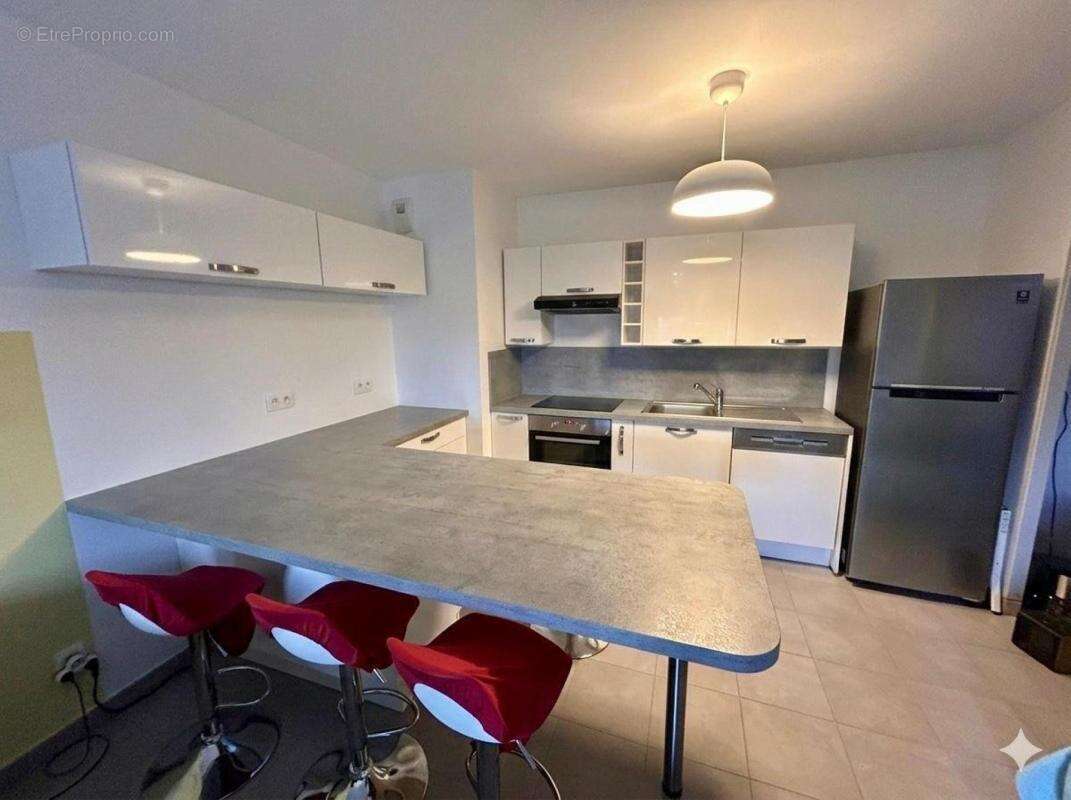 Appartement à ROQUEBRUNE-SUR-ARGENS