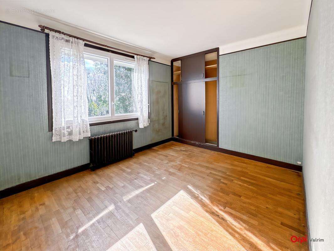 Maison à TAVERS